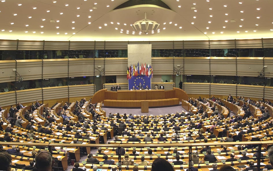 This Friday morning, the 105-delegates are scheduled to discuss reinforced co-operation, whose technocratic name hides big political issues - such as the ability for certain member states to go further in defence co-operation (Photo: European Convention)