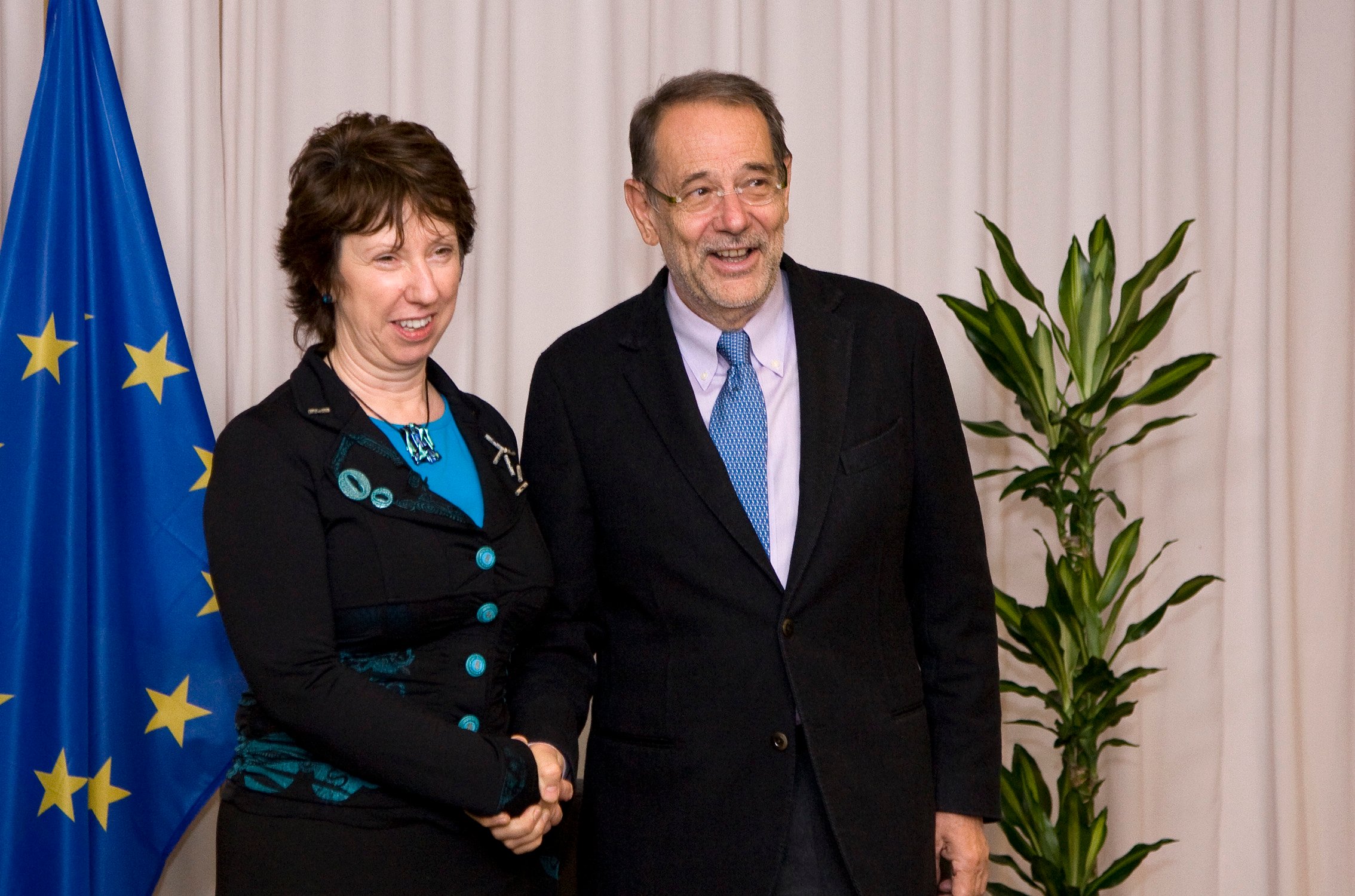 Expanded Ashton Ashton eyes reshuffle of EU ‘special representatives’ – EUobserver
