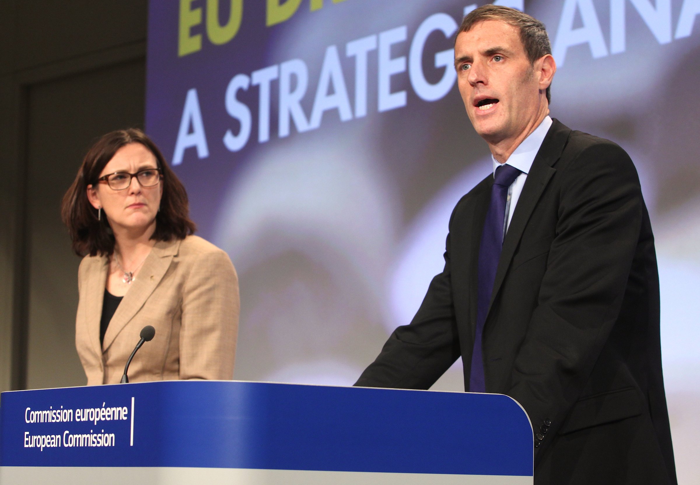 Europol chief Rob Wainwright with EU commissioner Cecilia Mamlstrom, whose department runs the FIU (Photo: ec.europa.eu)