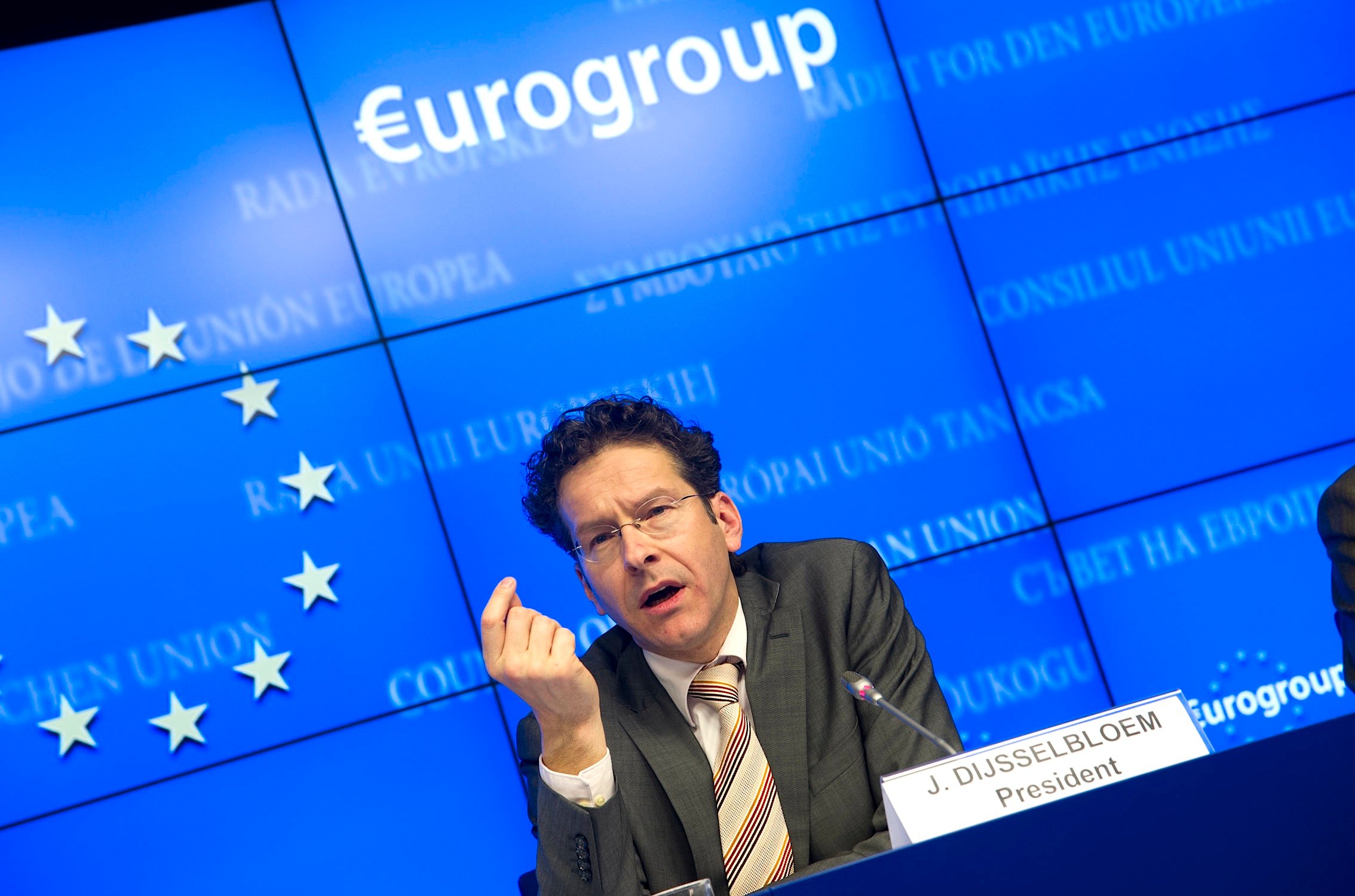France must stick to the EU's budget rules, Eurogroup ministers warned on Monday. (Photo: consilium.europa.eu)