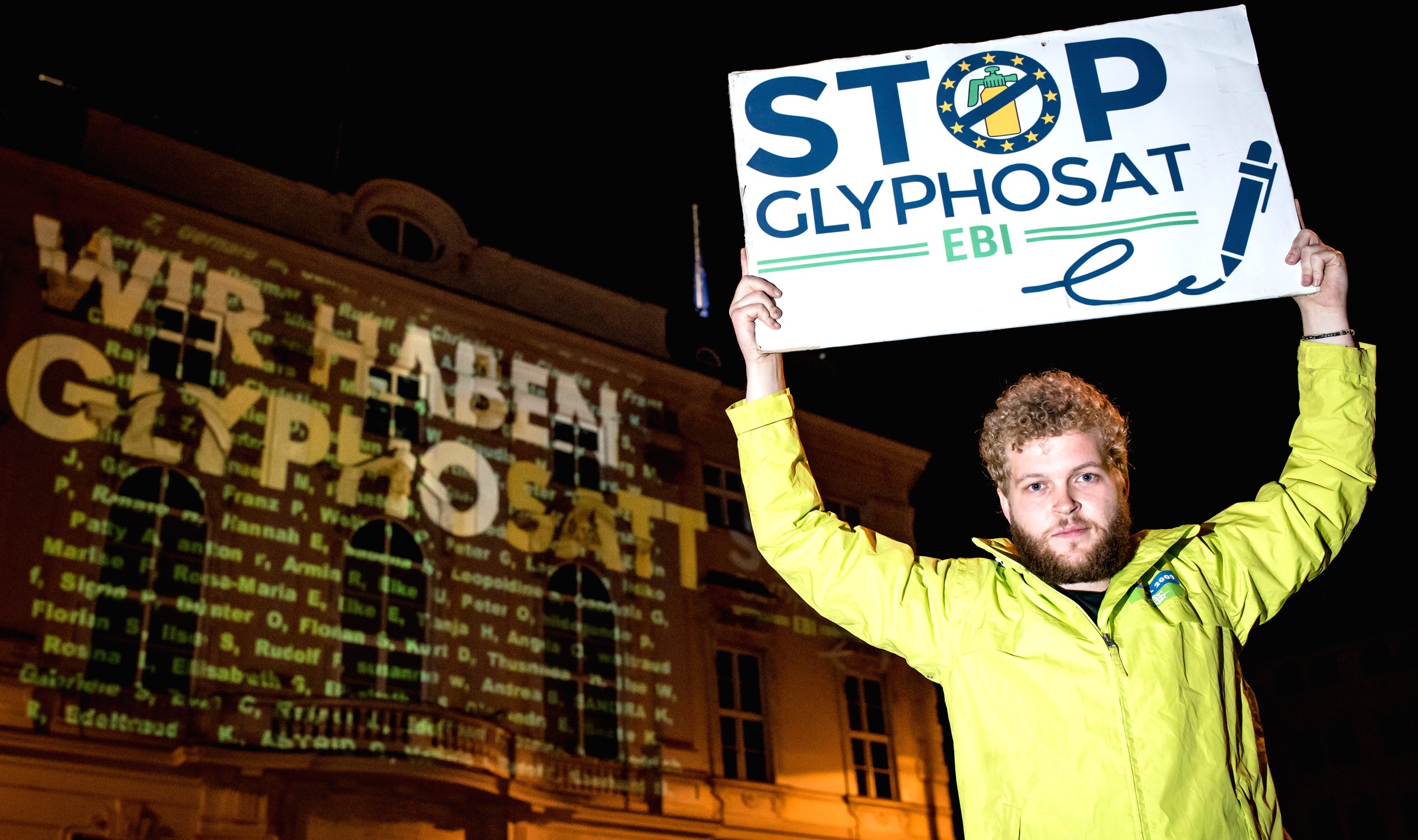 More than a million EU citizens signed a petition calling for a ban on glyphosate. (Photo: GLOBAL 2000/ Christopher Glanzl)