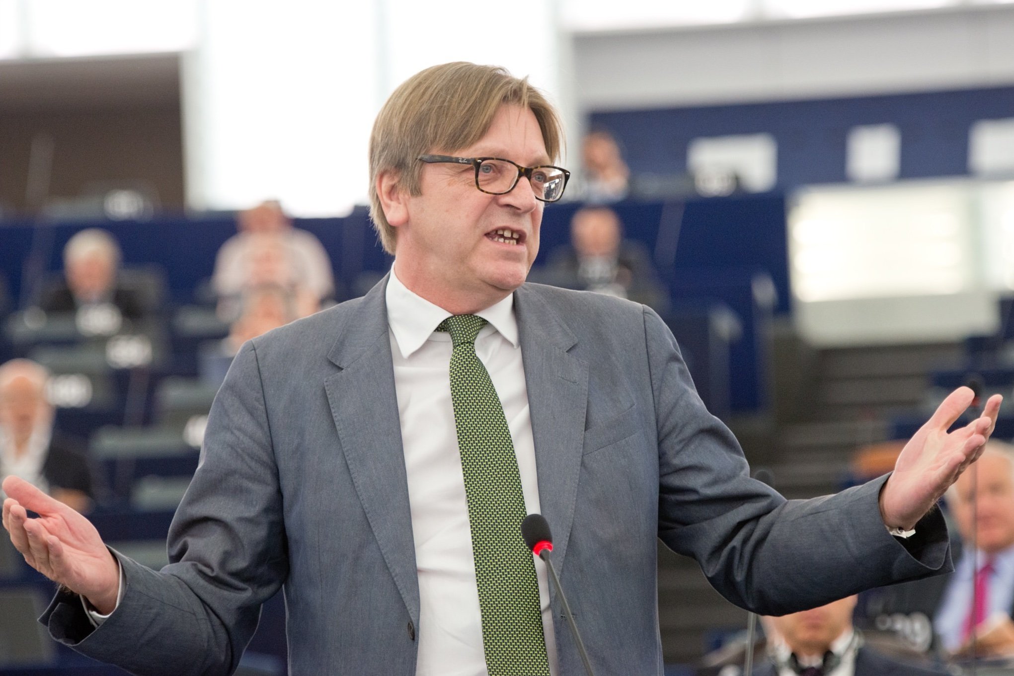 MEP Guy Verhofstadt wants the European Parliament to now deal with the shortcomings of the EU recovery deal (Photo: European Parliament)