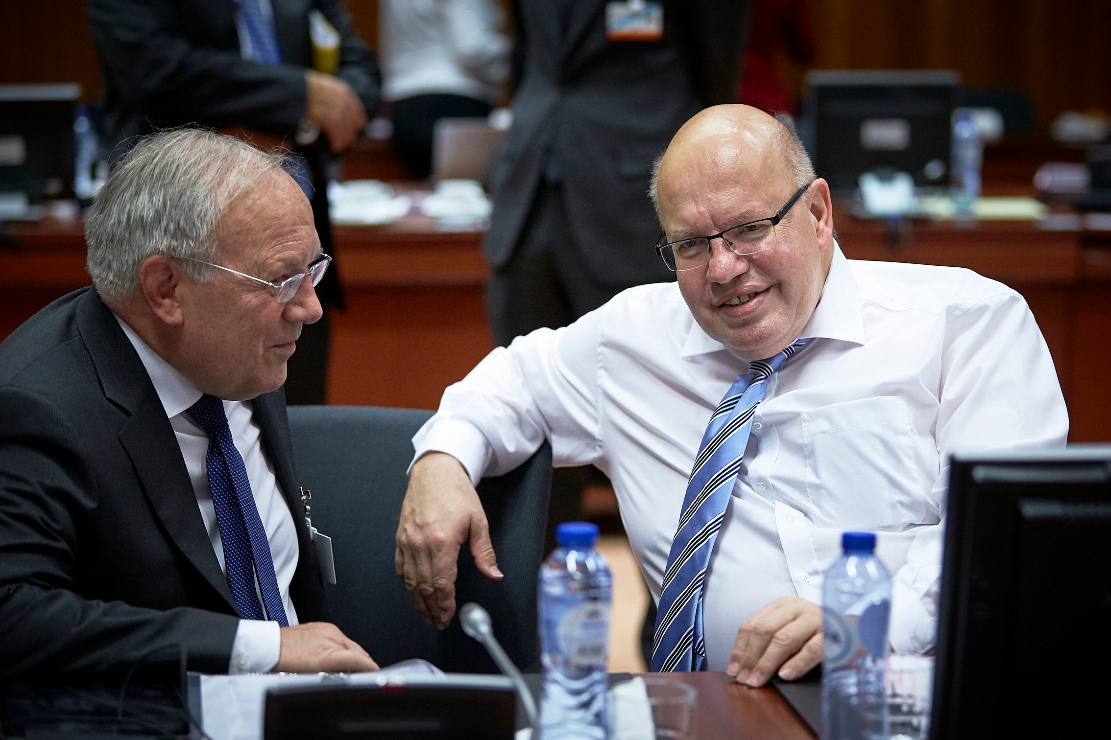 German economy minister Peter Altmaier (right) is not only blocking German support for the proposal, but also now apparently refusing to allow it onto the agenda of the council so that other member states can show their support (Photo: consilium.europa.eu)
