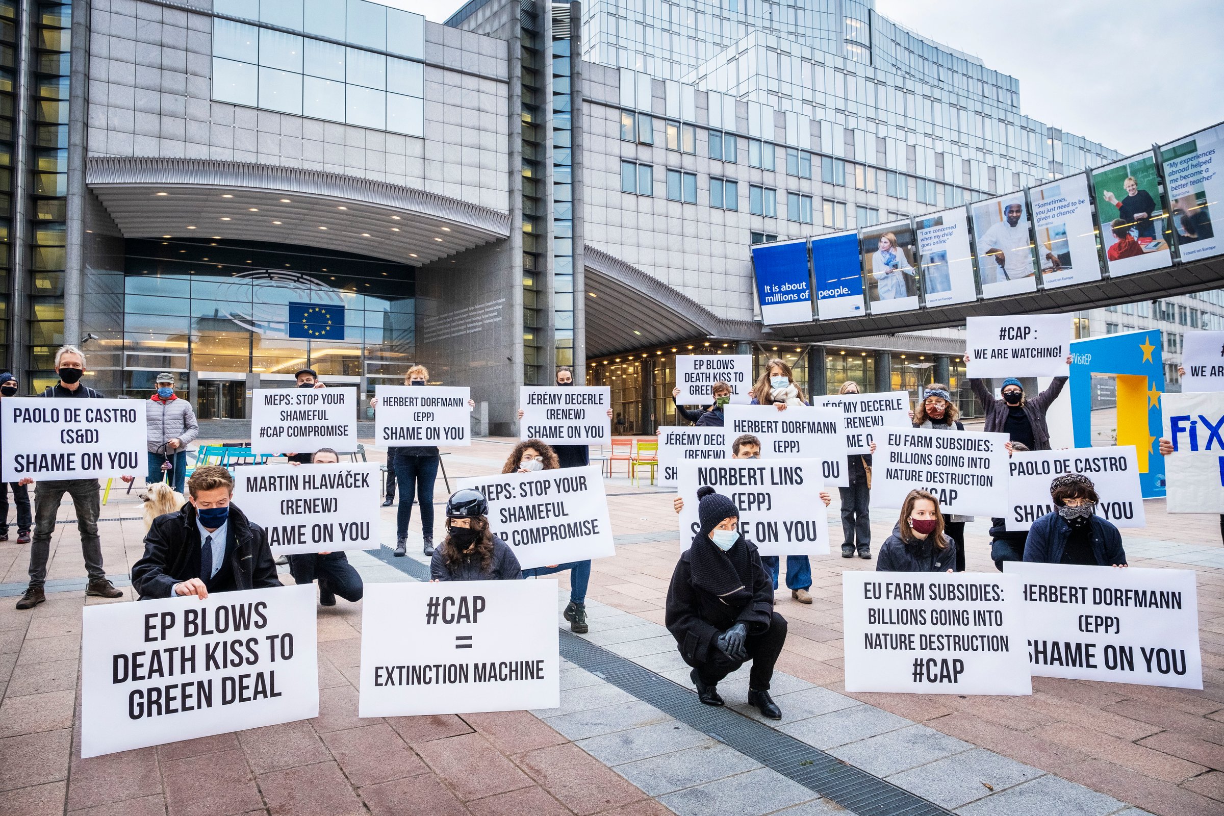 The three biggest political groups (EPP, S&D and Renew) came up with a horrible compromise this week, a deal that is a further assault on nature and will prolong the unfair allocation of the majority of CAP funds to the biggest farmers and oligarchs (Photo: Dieter Telemans)