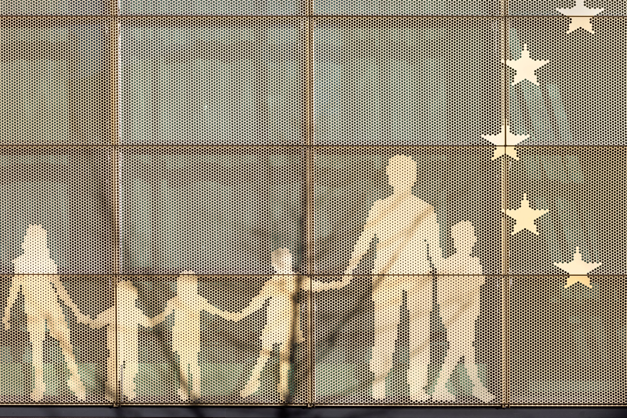 Mural at the Stockholm-based European Centre for Disease Prevention and Control agency, which employs some 280 people and whose budget last year was just €60.5m <a target="_blank">(Photo: ec.europa.eu)</a>
