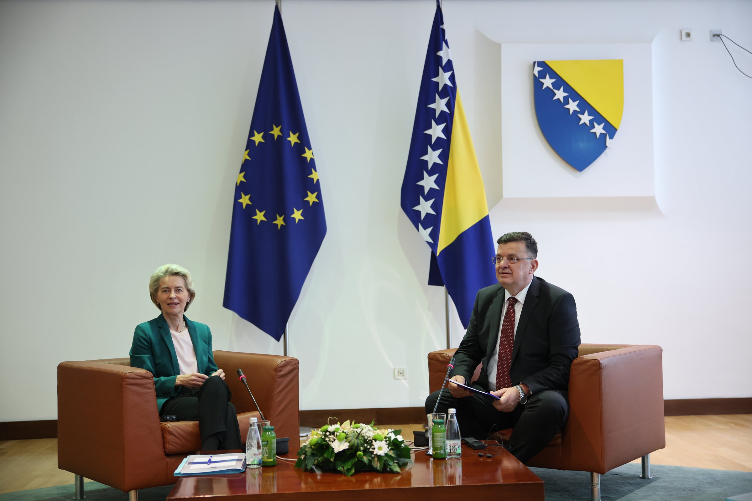 Ursula von der Leyen meets Zoran Tegeltija, chairman of the council of ministers of Bosnia and Herzegovina in October 2022 (Photo: EU Commission)