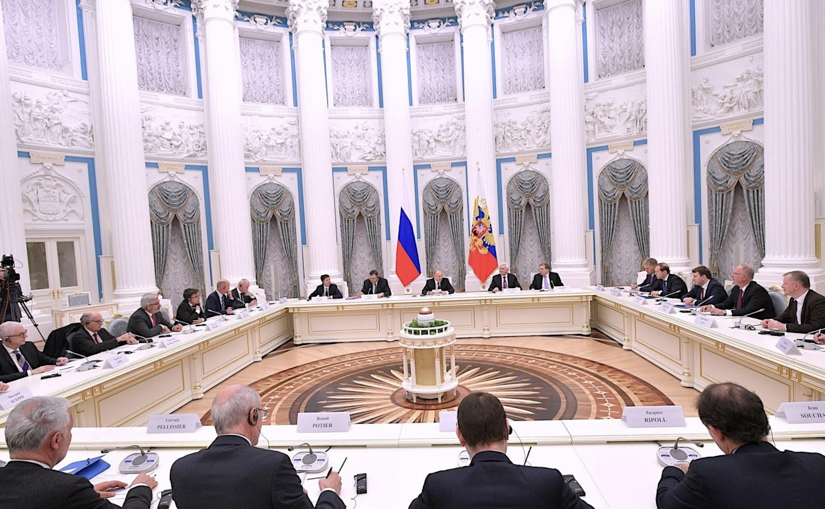 EU lawyers for Russia: making ‘good’ money?