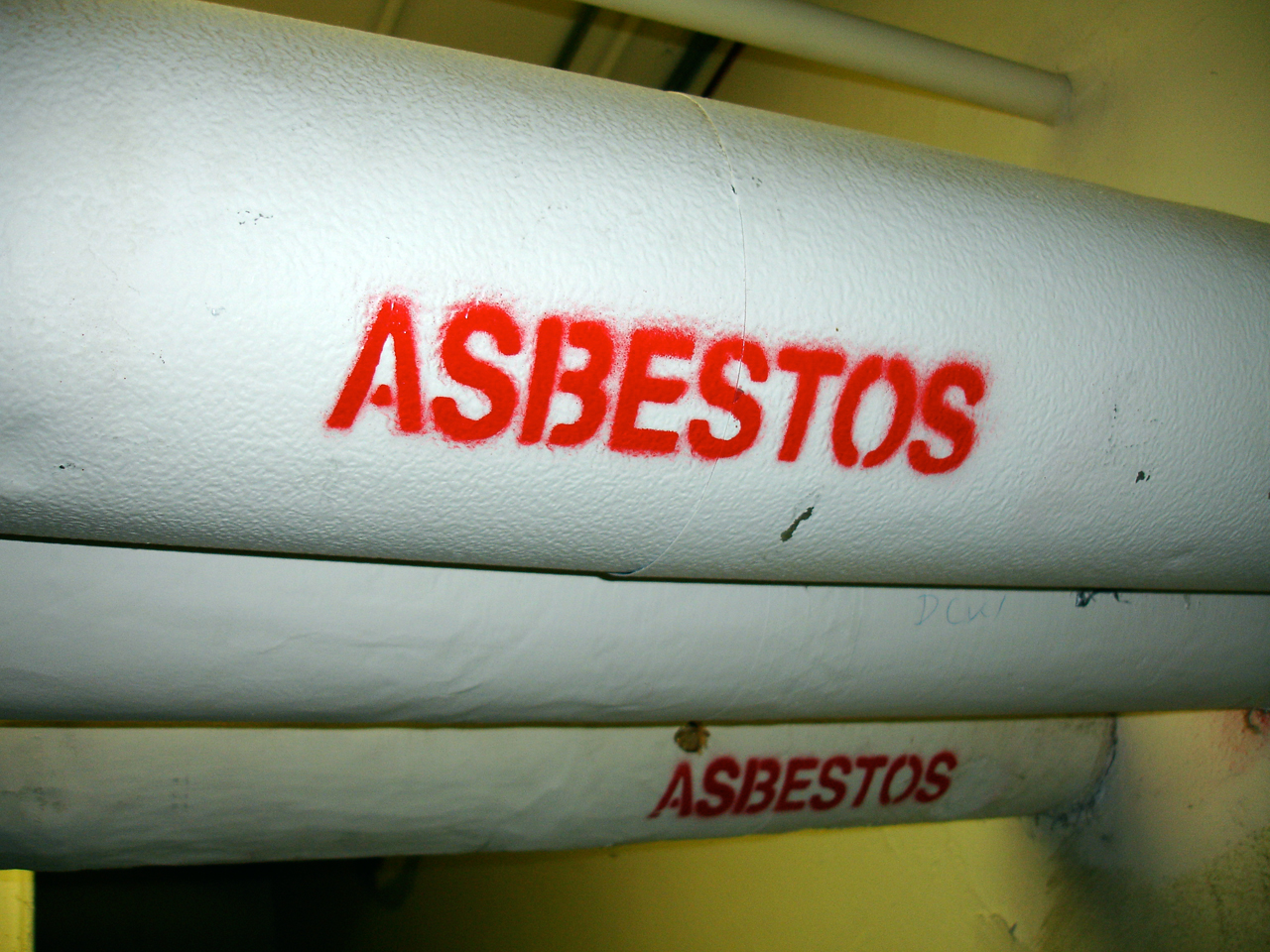 EU to cut down asbestos exposure for workers to Dutch level