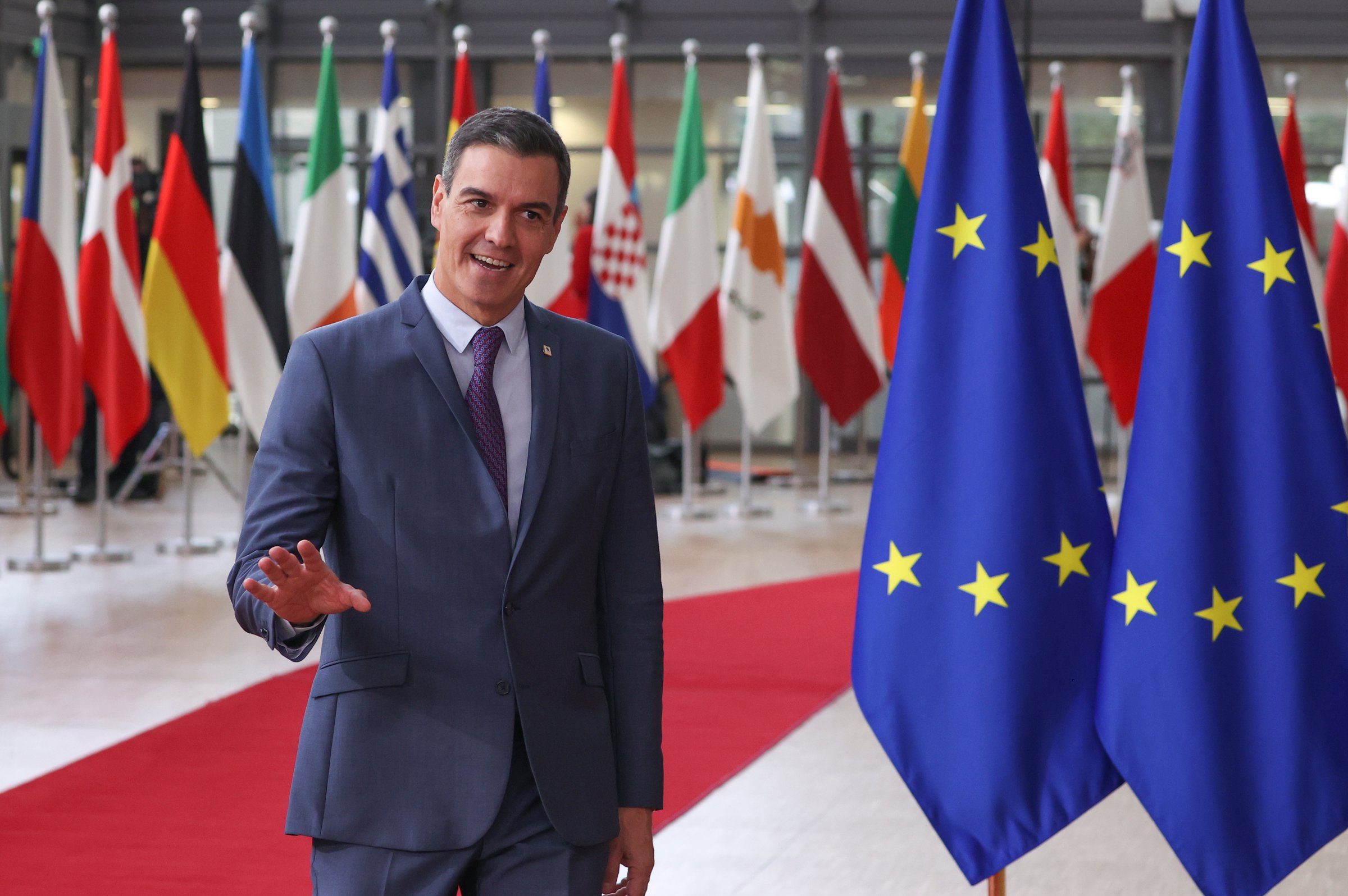 'This is very good news for Spain, Portugal and France, but especially for Europe,' said Spanish prime minister Pedro Sánchez <a target="_blank" href="https://newsroom.consilium.europa.eu/photos?keywords=sanchez">(Photo: European Union)</a>
