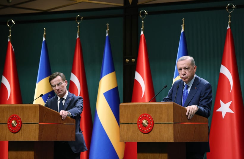 Recep Tayyip Erdoğan (right) said Turkey would not abide by the ruling — in an open challenge to the authority of the European Court of Human Rights in Strasbourg (Photo: tccb.gov.tr)