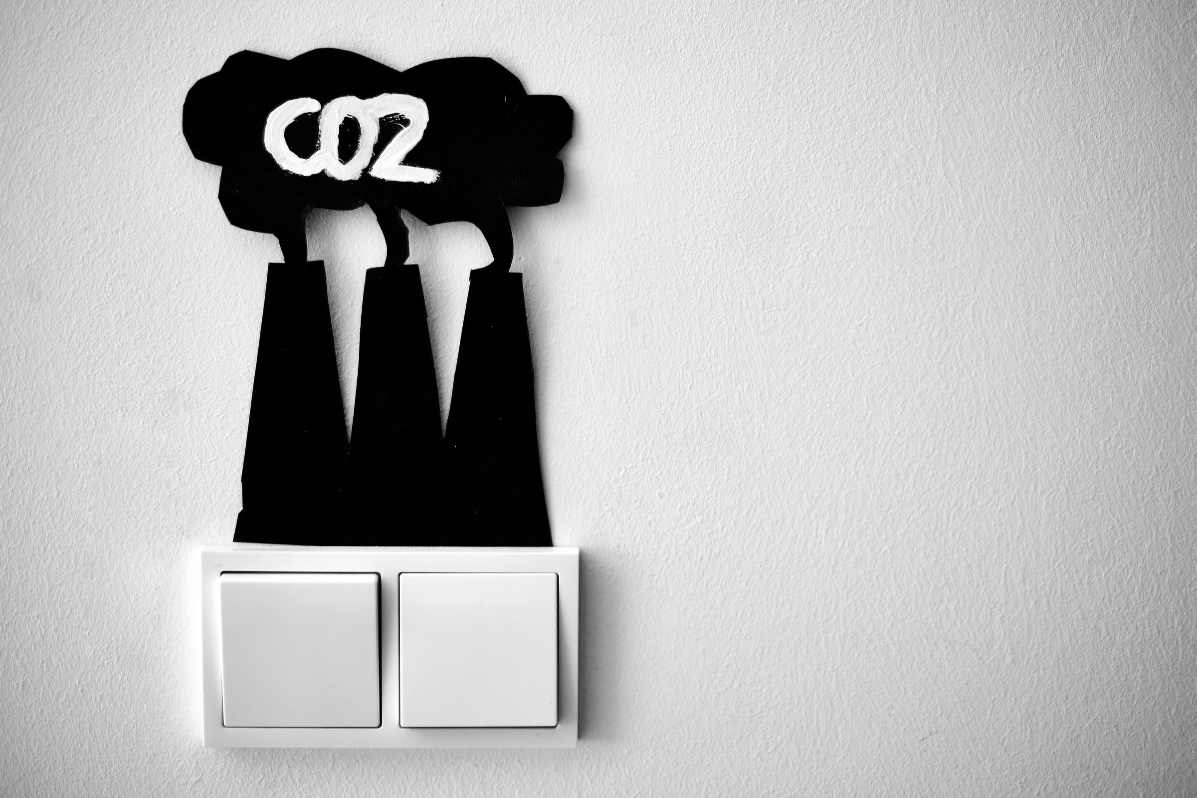 The data clearly shows that decisions on implementing regulation do not need to be a choice between environmental ambition and business growth. Rather, they power each other (Photo: Jas Min)