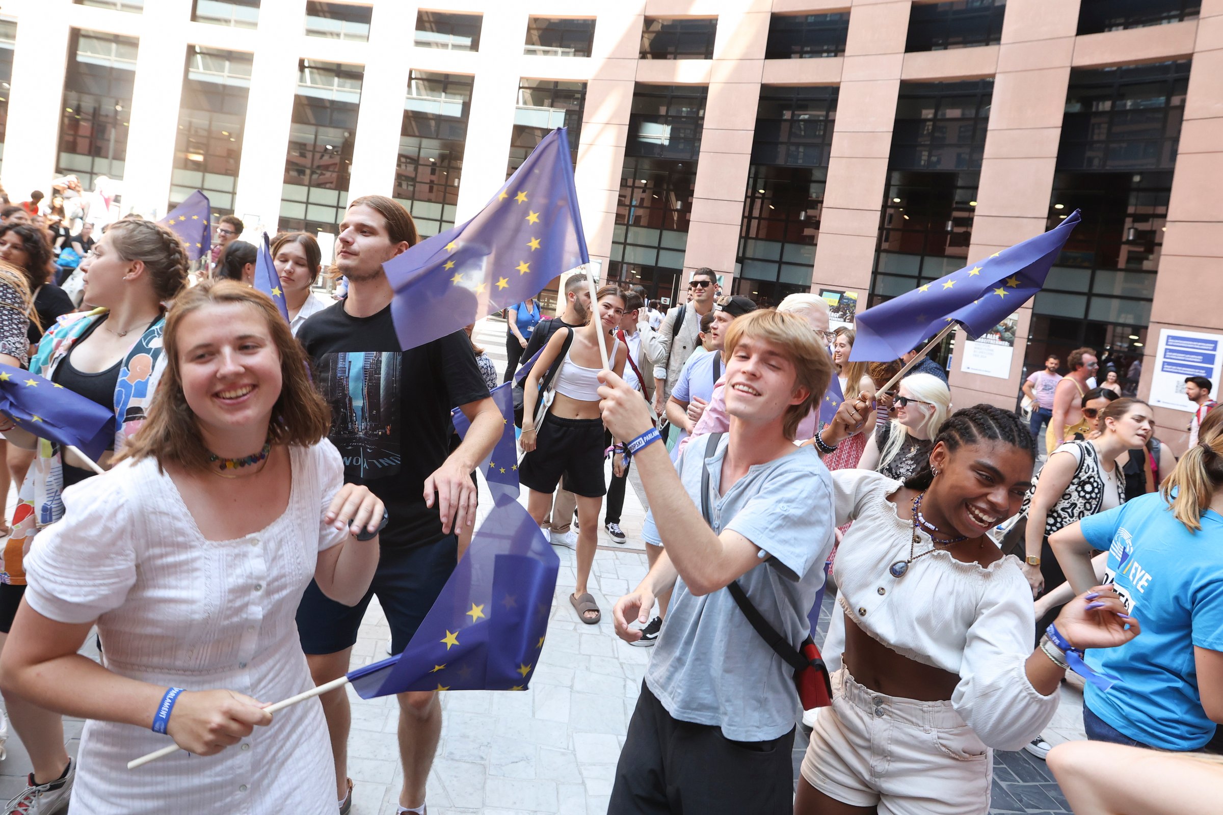 According to the latest reliable data available, there were 3.1 million trainees in the EU in 2019 — almost half of them unpaid (Photo: European Parliament)