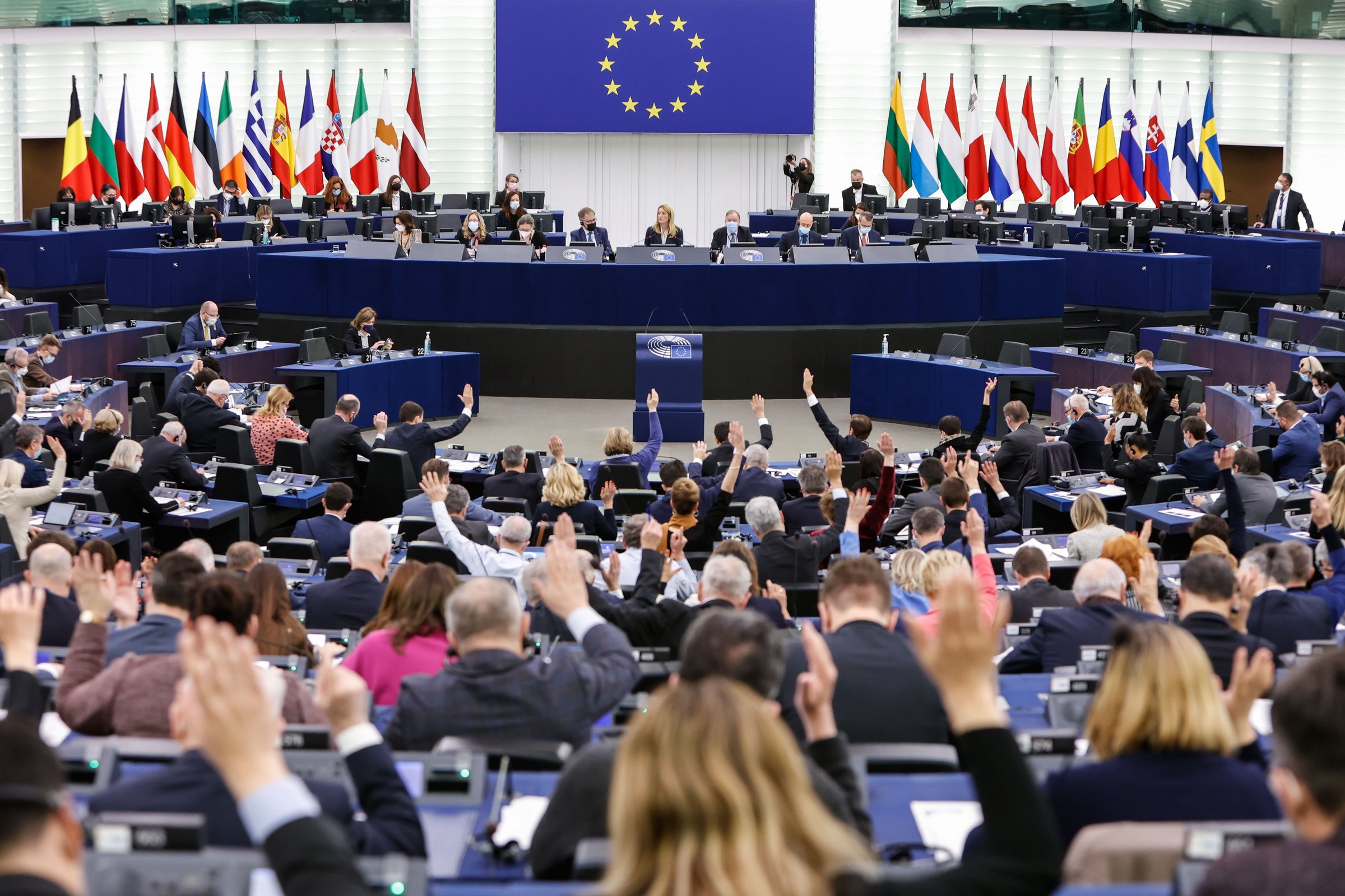 The absence of a comprehensive parental leave policy, alongside long working hours, travel between Strasbourg and Brussels, and weekend work, prompted some MEPs to end their careers earlier or not run in 2024, according to Elena Frech, a researcher from the University of Namur (Photo: European Parliament)