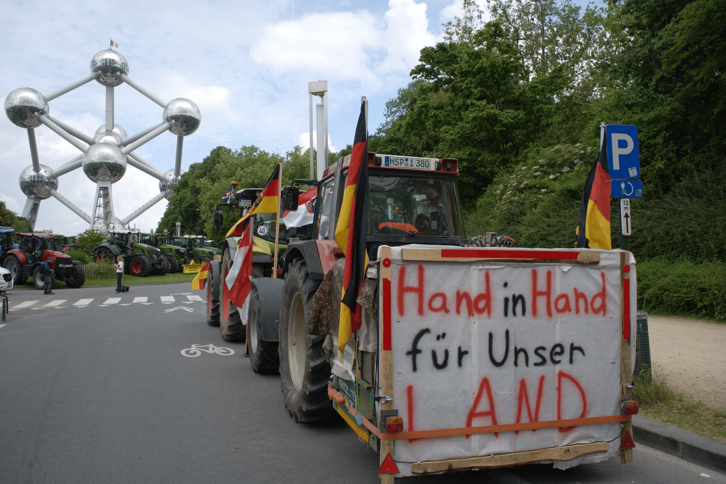 The far-right tried to jump on the bandwagon of farmers’ discontent.  (Photo: Piet Ruig)