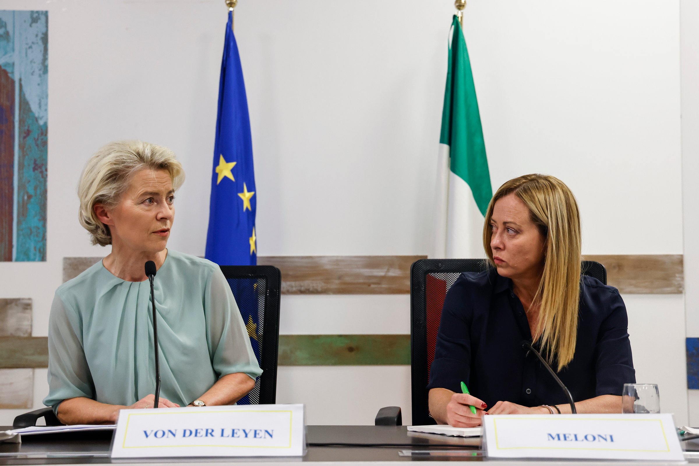 UE relaja límites de déficit para inversiones en energía