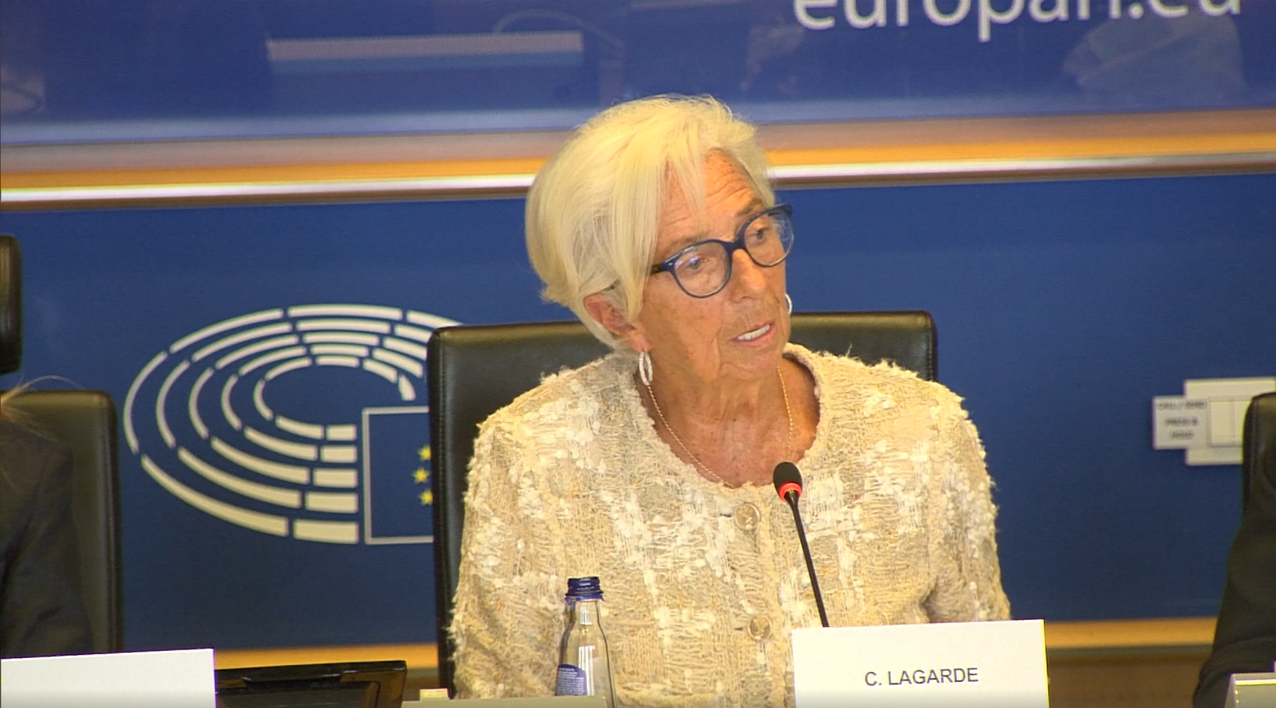 Christine Lagarde speaking in parliament on Thursday (Photo: EU Parliament)