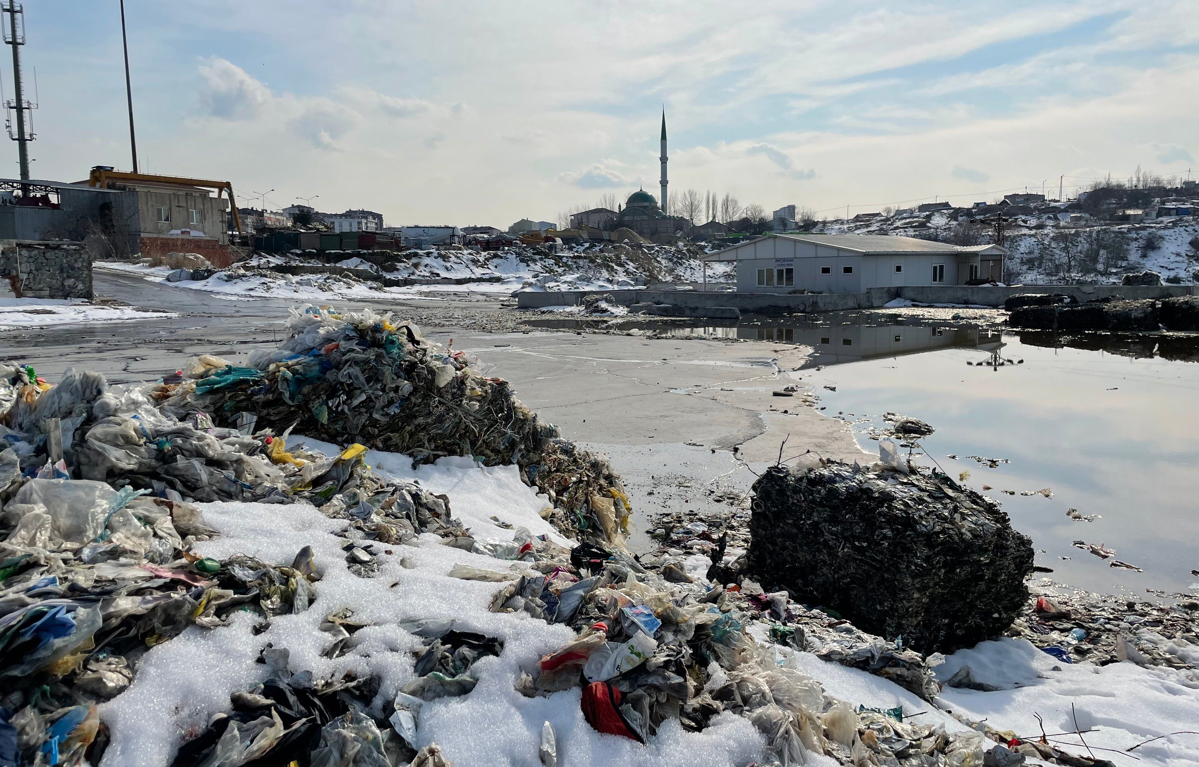 More than half of the plastic collected for recycling in the EU is later exported to be treated.  (Photo: Human Rights Watch)