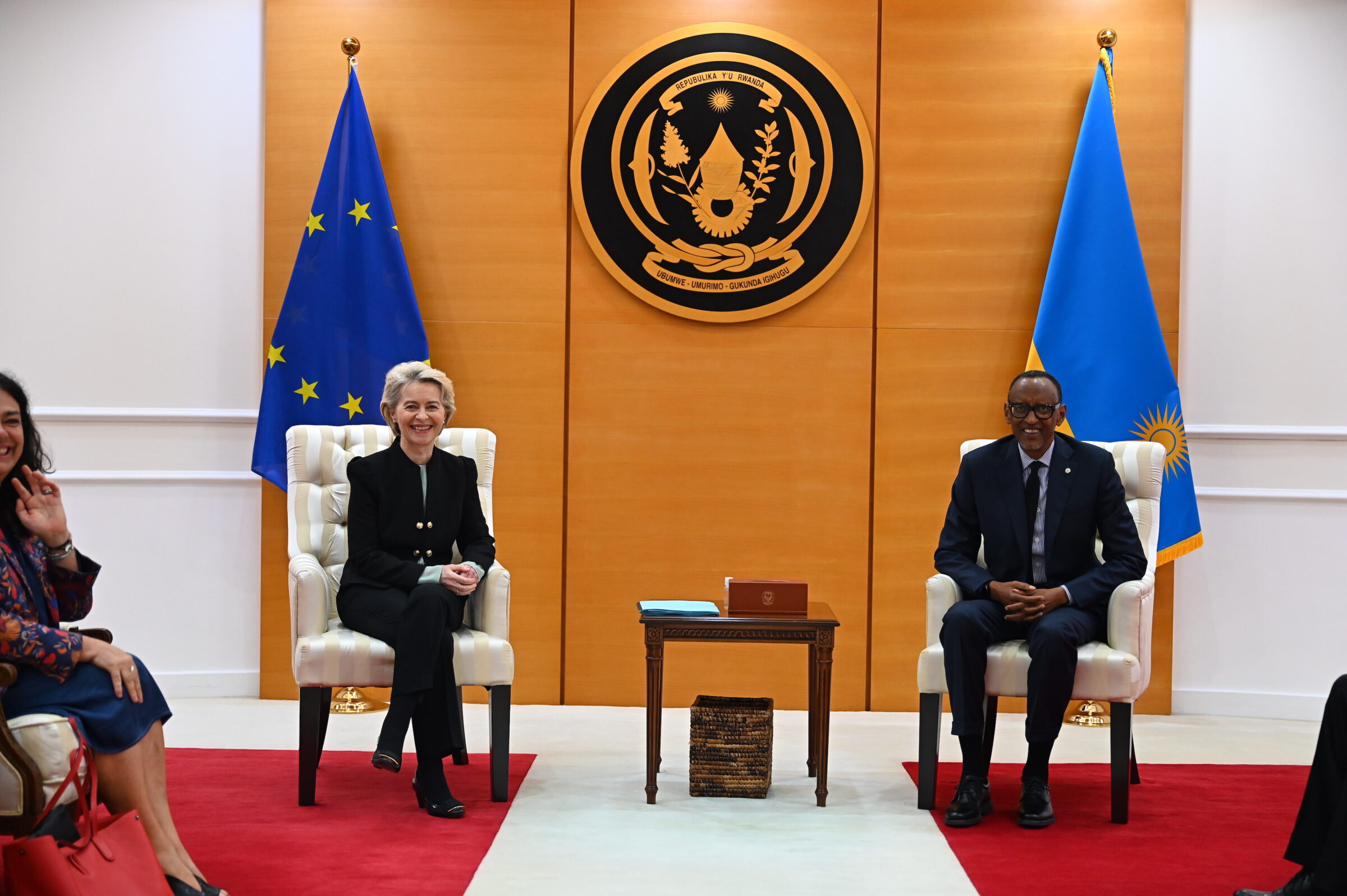 Ursula von der Leyen with Rwanda's Paul Kagame