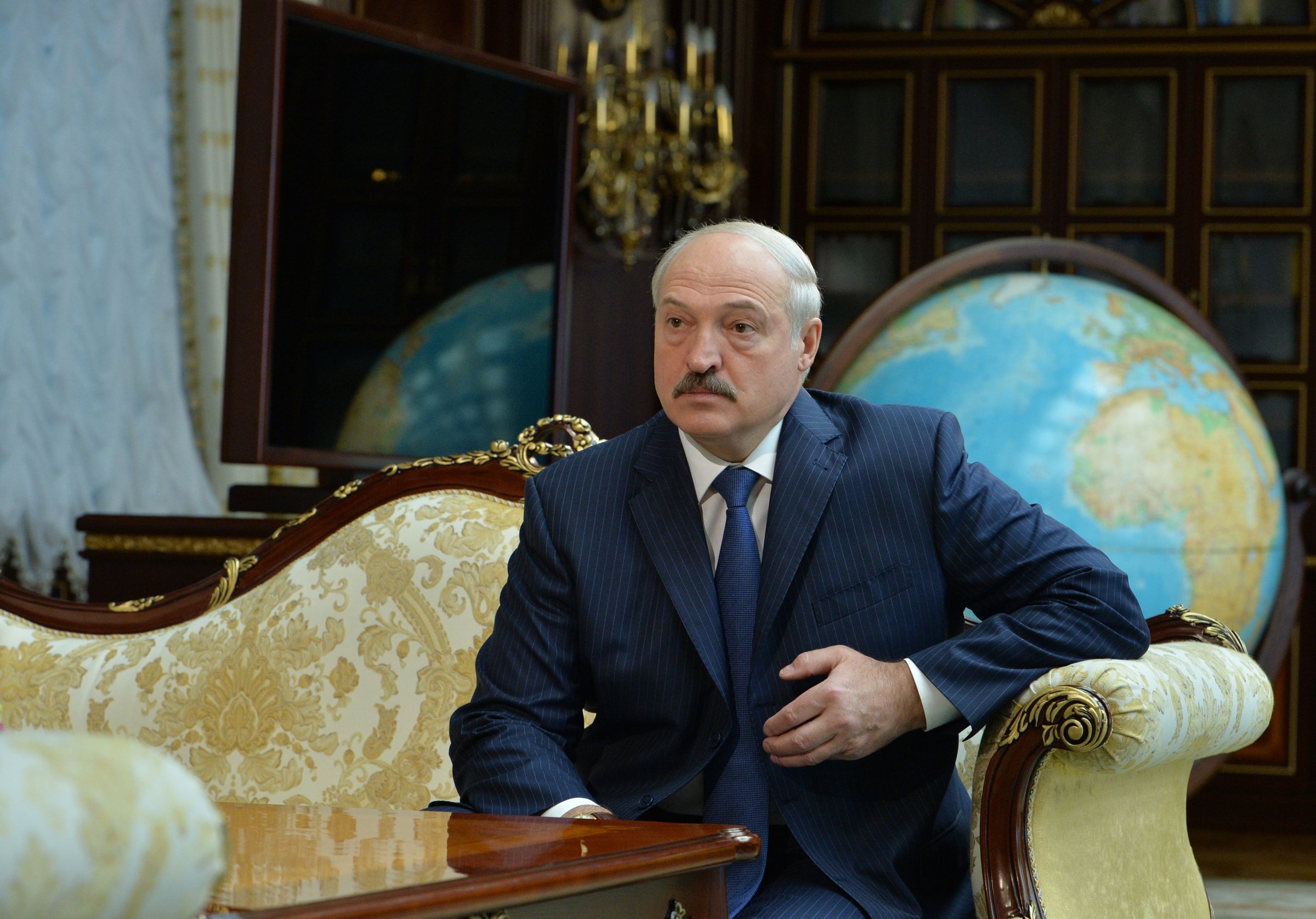 During the Minsk process, after Russia's invasion of Crimea, Lukashenko posed simultaneously as Russia’s closest ally and a security partner of the West — with financial perks following
 (Photo: МИД России)
