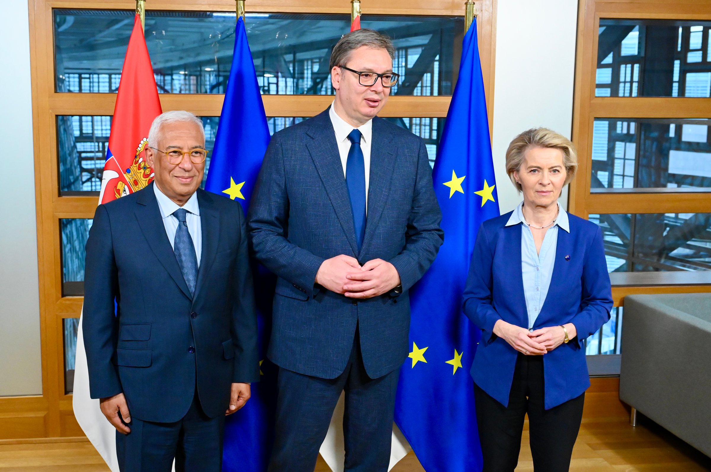 EU Council president Alberto Costa (left), Serbian president Aleksandar Vučić (centre) and EU Commission president Ursula von der Leyen in March 2025 <a target="_blank" href="https://audiovisual.ec.europa.eu/en/photo-details/P-066245~2F00-02">(Photo: EU Commission)</a>