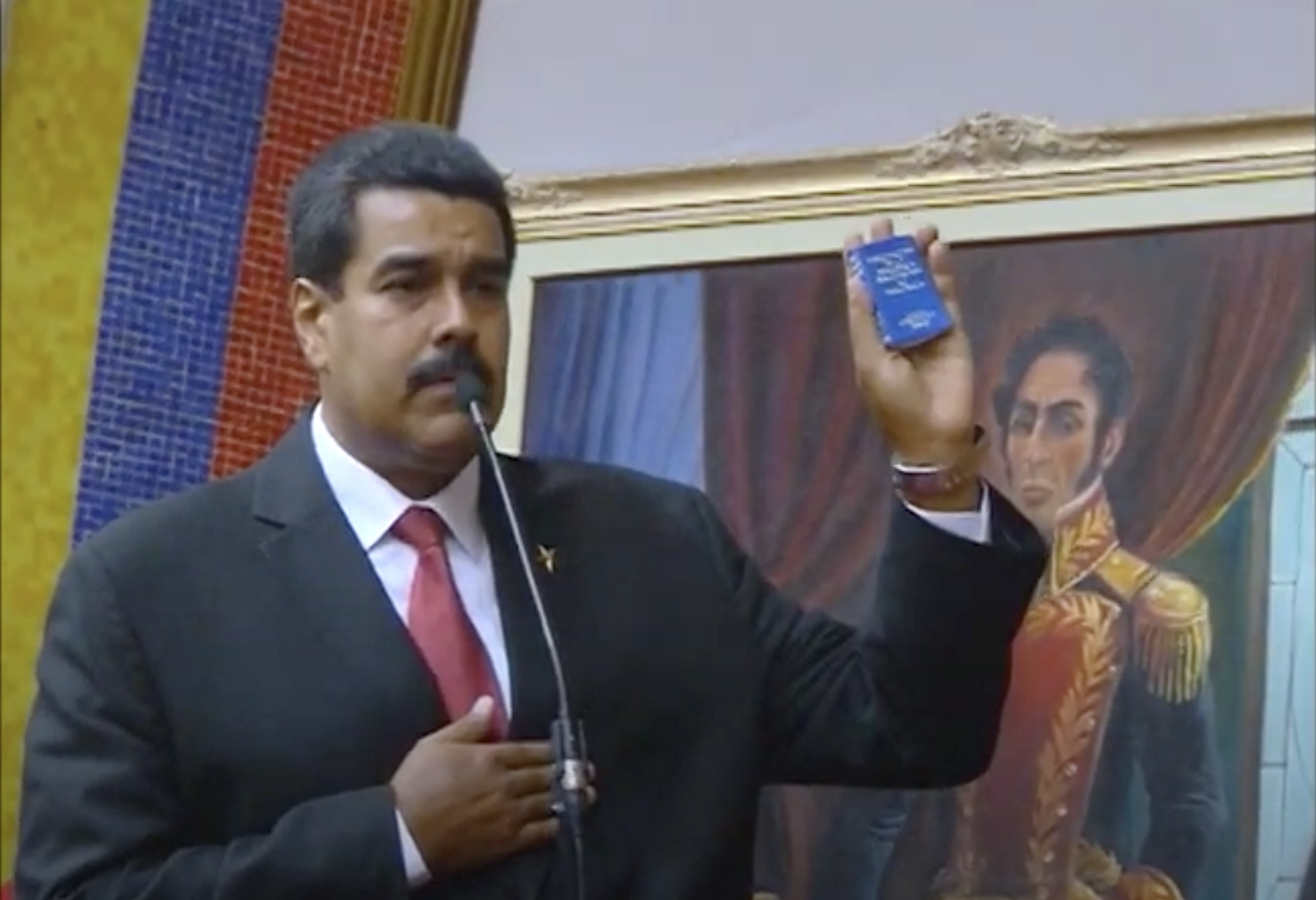 Nicolas Maduro taking the oath of office as president in Aprili 2013 — he now resides in a New York prison (Photo: Government of Venezuela/Wikimedia)