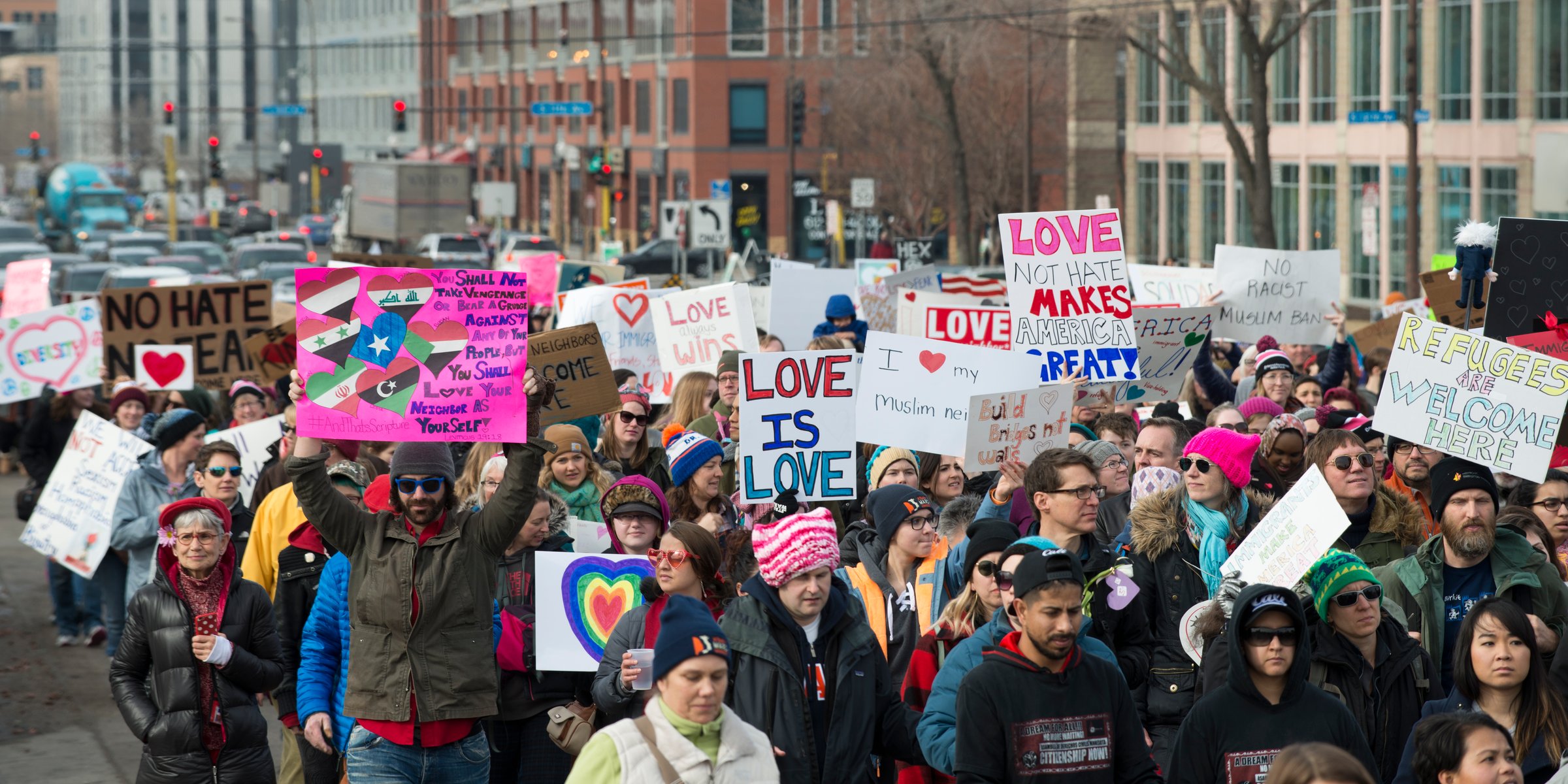Minnesota protests in support of immigrants. The use of emergency powers to sidestep normal democratic processes — whether migration enforcement, protest suppression, or political intimidation — normalises tools that authoritarian-leaning governments elsewhere study and adapt (Photo: Fibonacci Blue)