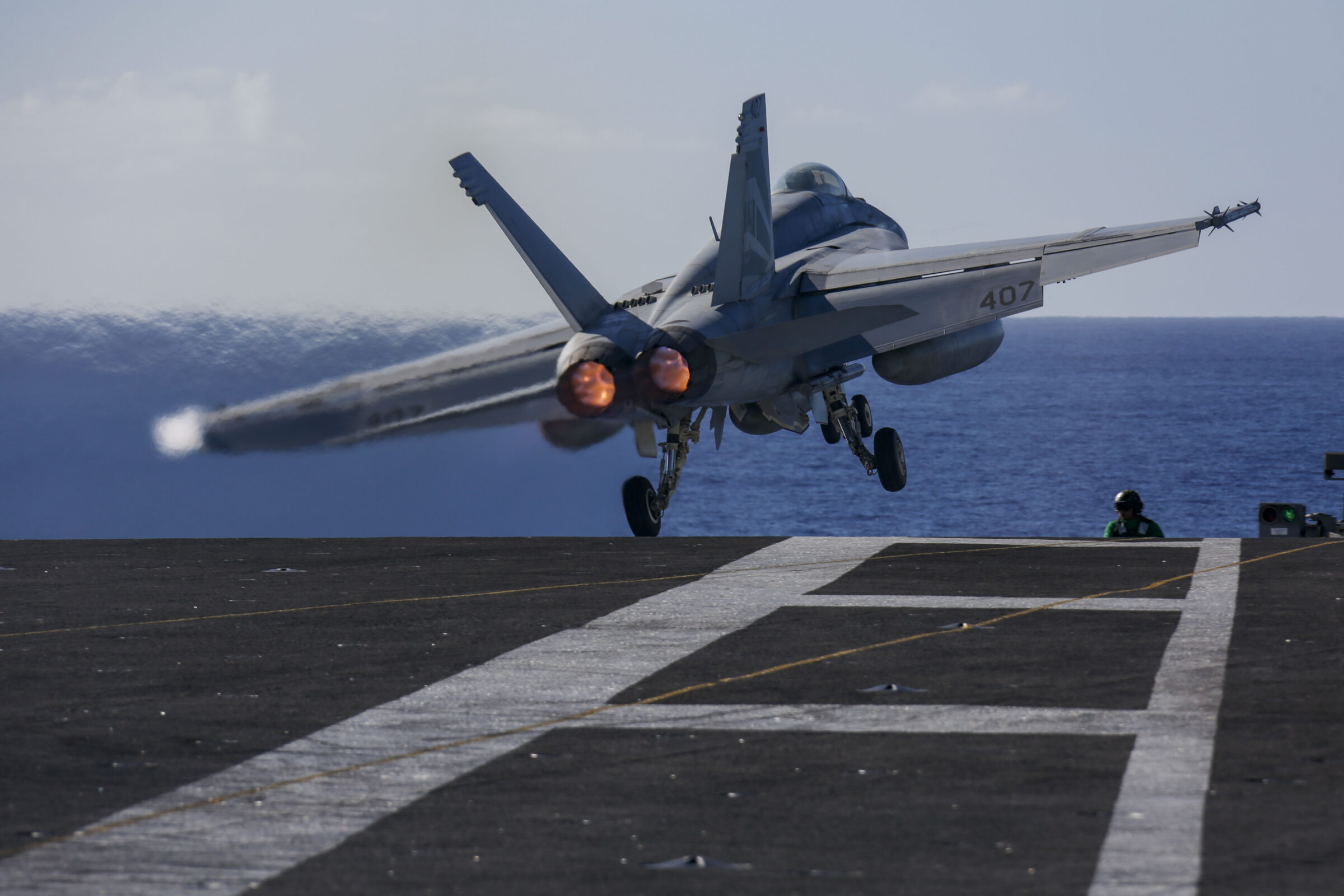 euobserver.com - Judith Arnal - Europe's €800bn defence spending splurge - yet it's a seller's market if the EU barely borrows together, and buys alone