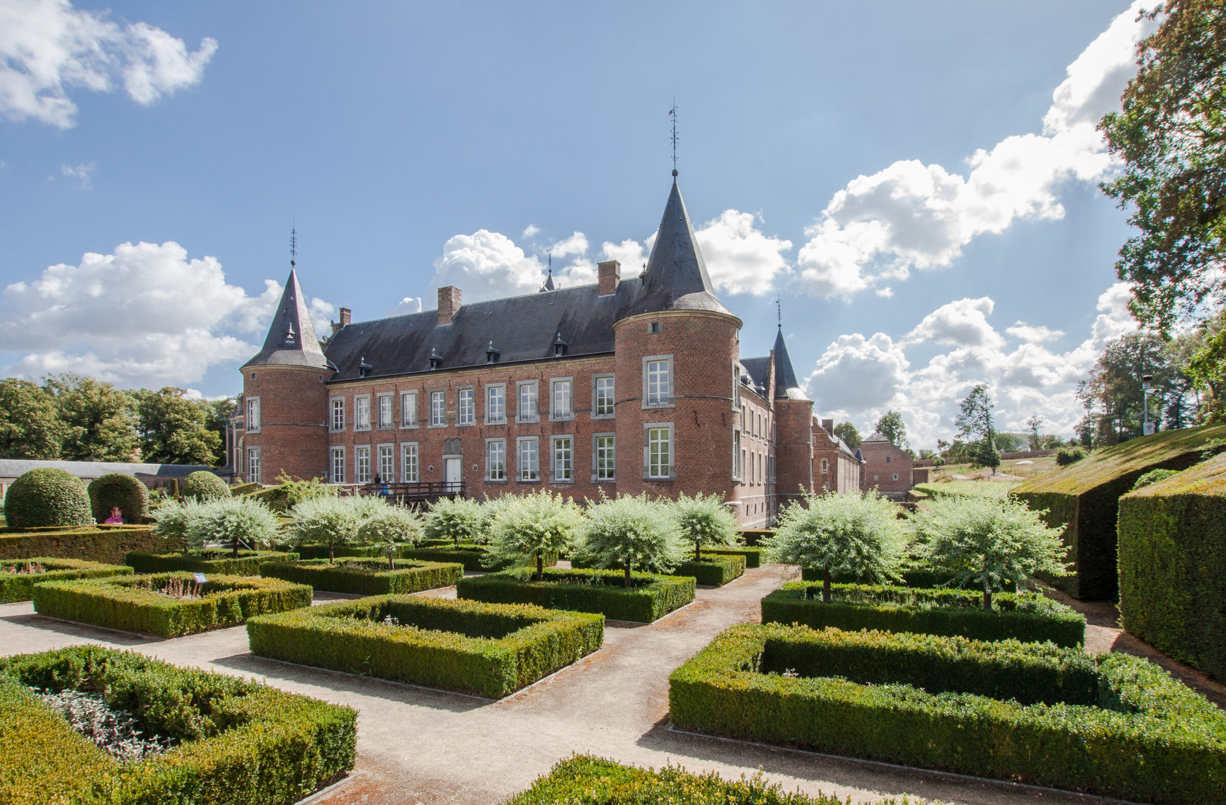 EU leaders are expected to meet on Thursday at the 16th-century castle Alden Biesen (Photo: Wikimedia)
