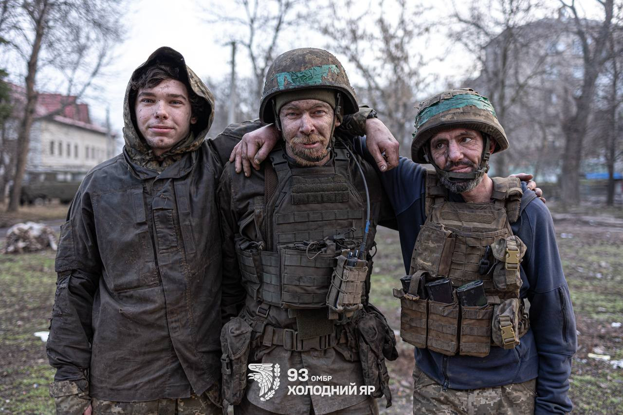 Drones ucranianos atacan terminales rusas: impacto en el mercado