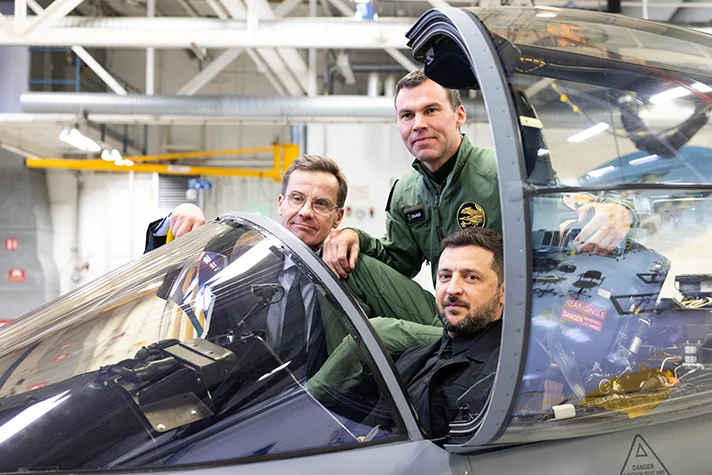 Why Ukraine pilots ‘love’ Swedish warplanes: Russian MiGs no longer safe (Ukraine Battlefield update, Day 1,555)