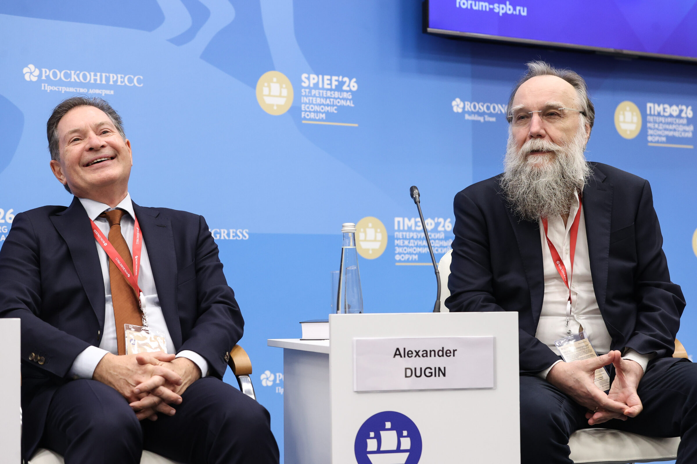 Foro de San Petersburgo: Oligarcas rusos plantean escenarios hasta 2050