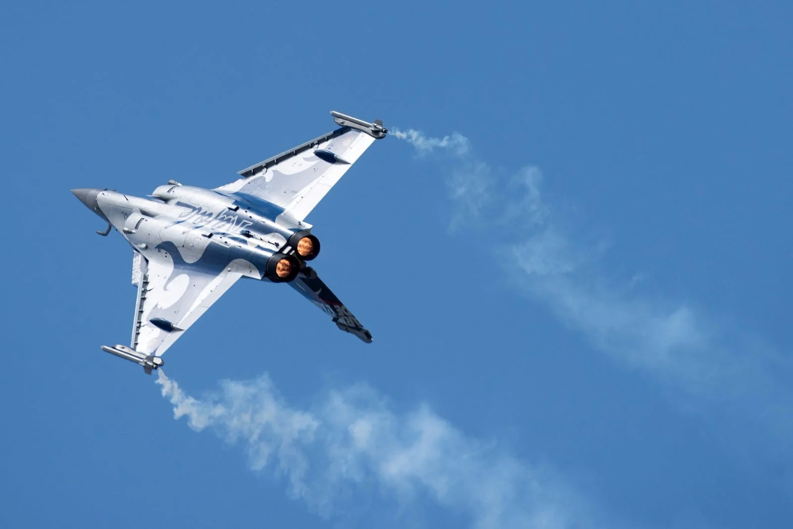 France rushes near-new Rafale fighters to Ukraine’s embattled air force. Source: Dassault Aviation/V. Almansa