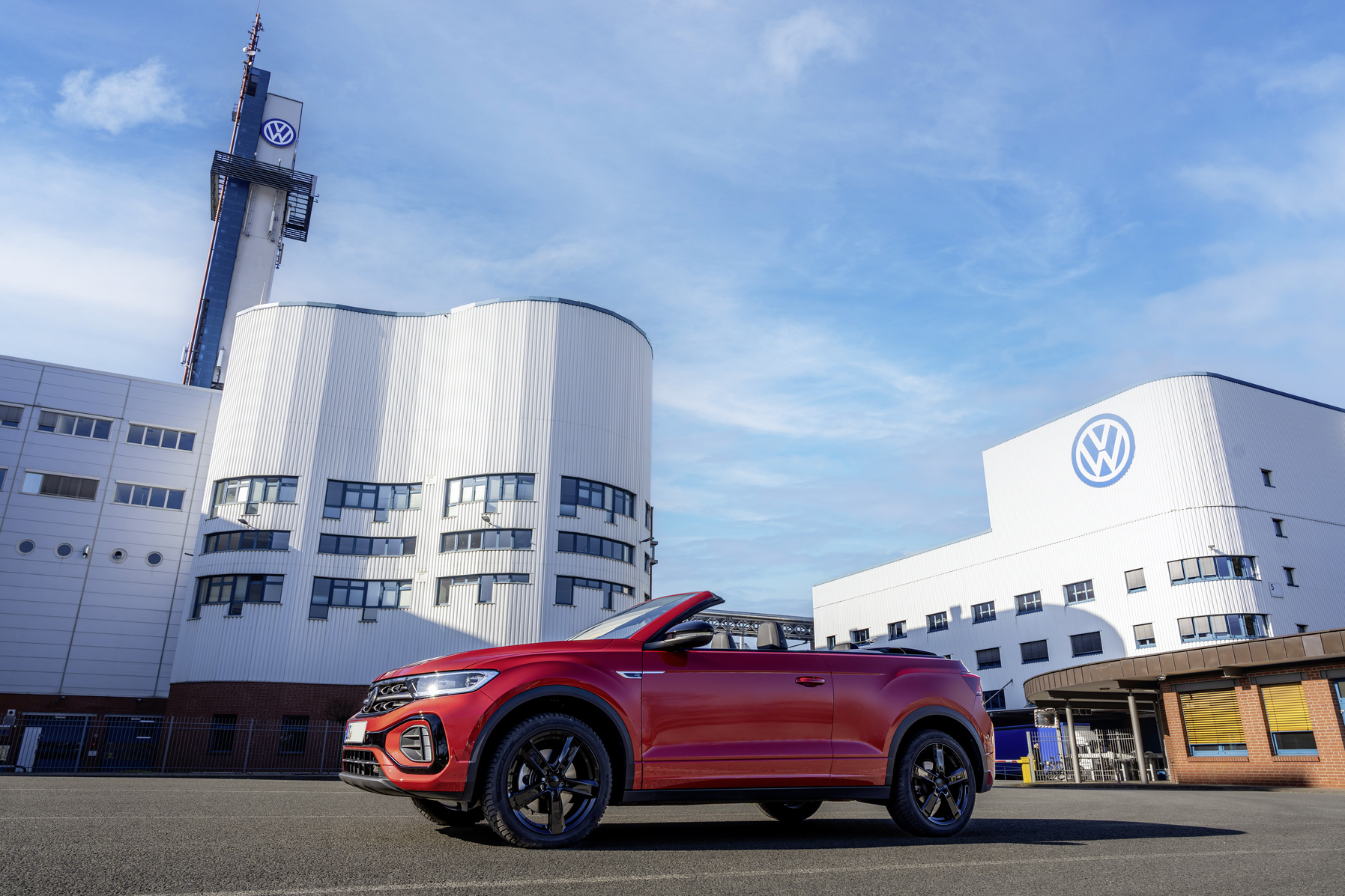 euobserver.com - Nikolaj Nielsen - Volkswagen benefited from €1.5bn in German EV subsidies as it lobbies EU to hit Chinese cars harder