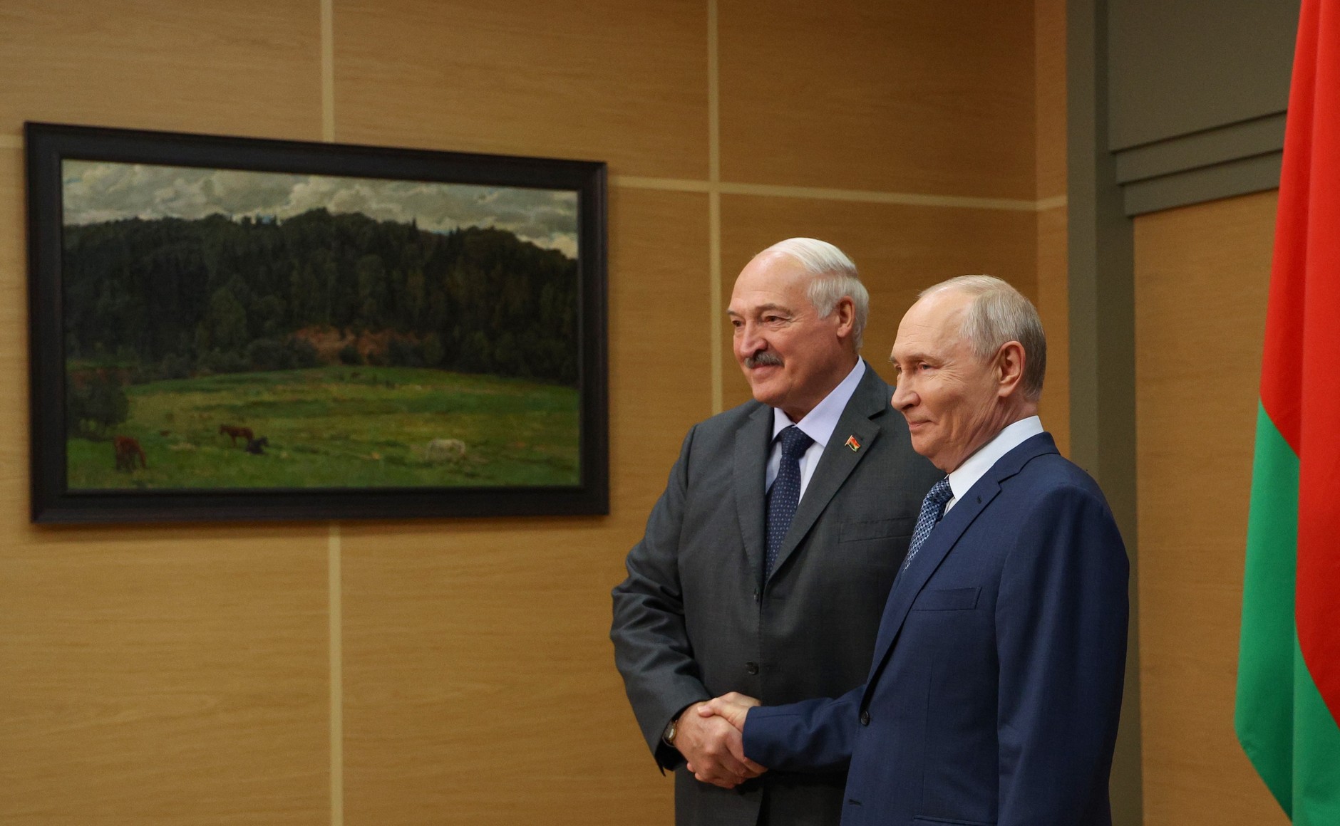 Analyst Examines Lukashenko's Political Strategy and Dependence on Russia