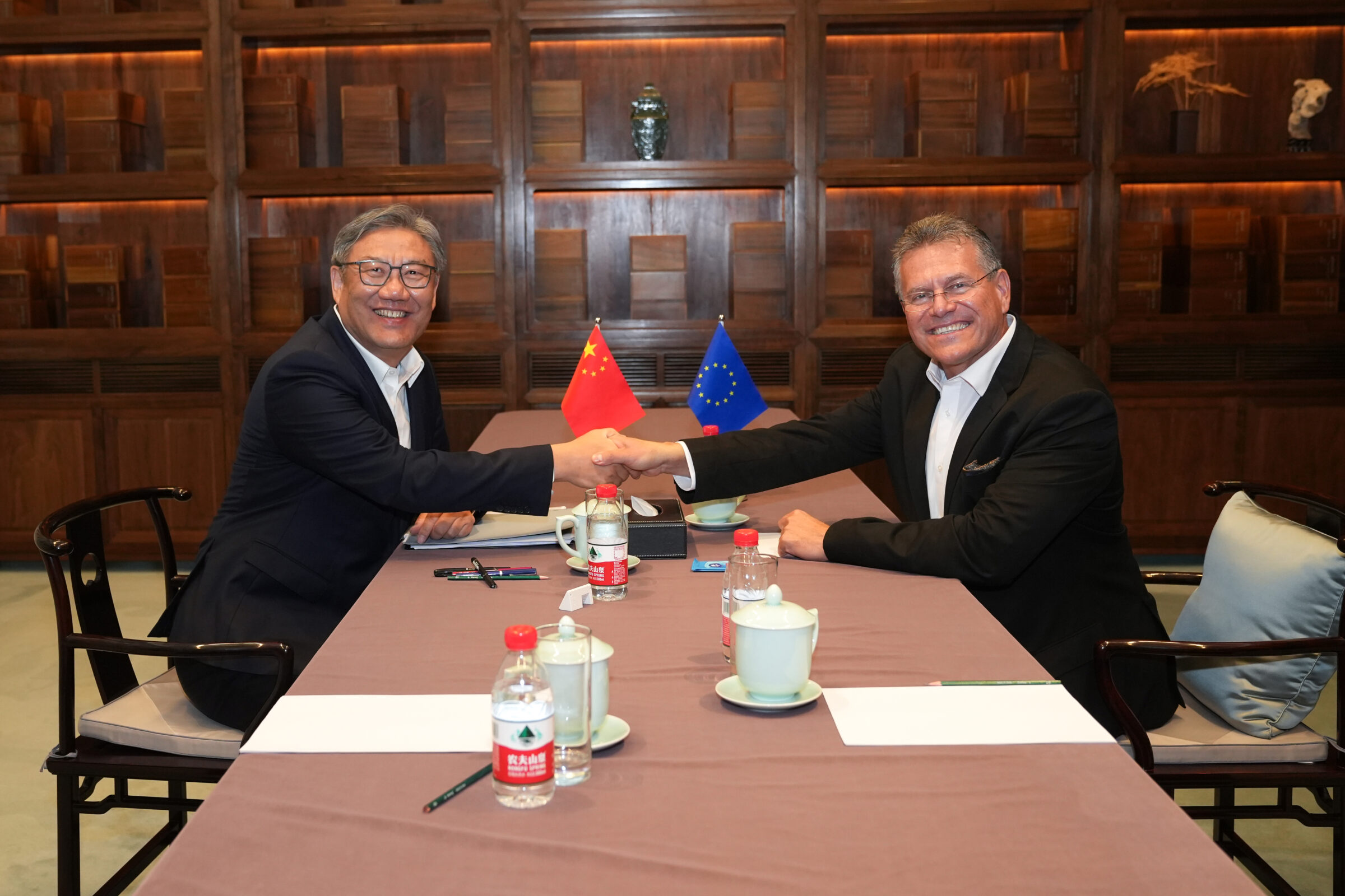 European Commissioner for Trade and Economic Security Maroš Šefčovič and Chinese Minister of Commerce Wang Wentao shake hands before a bilateral meeting at the Forbidden City in Beijing, China, on Thursday, October 8th, 2026.
Photographer: Andrea Verdelli
