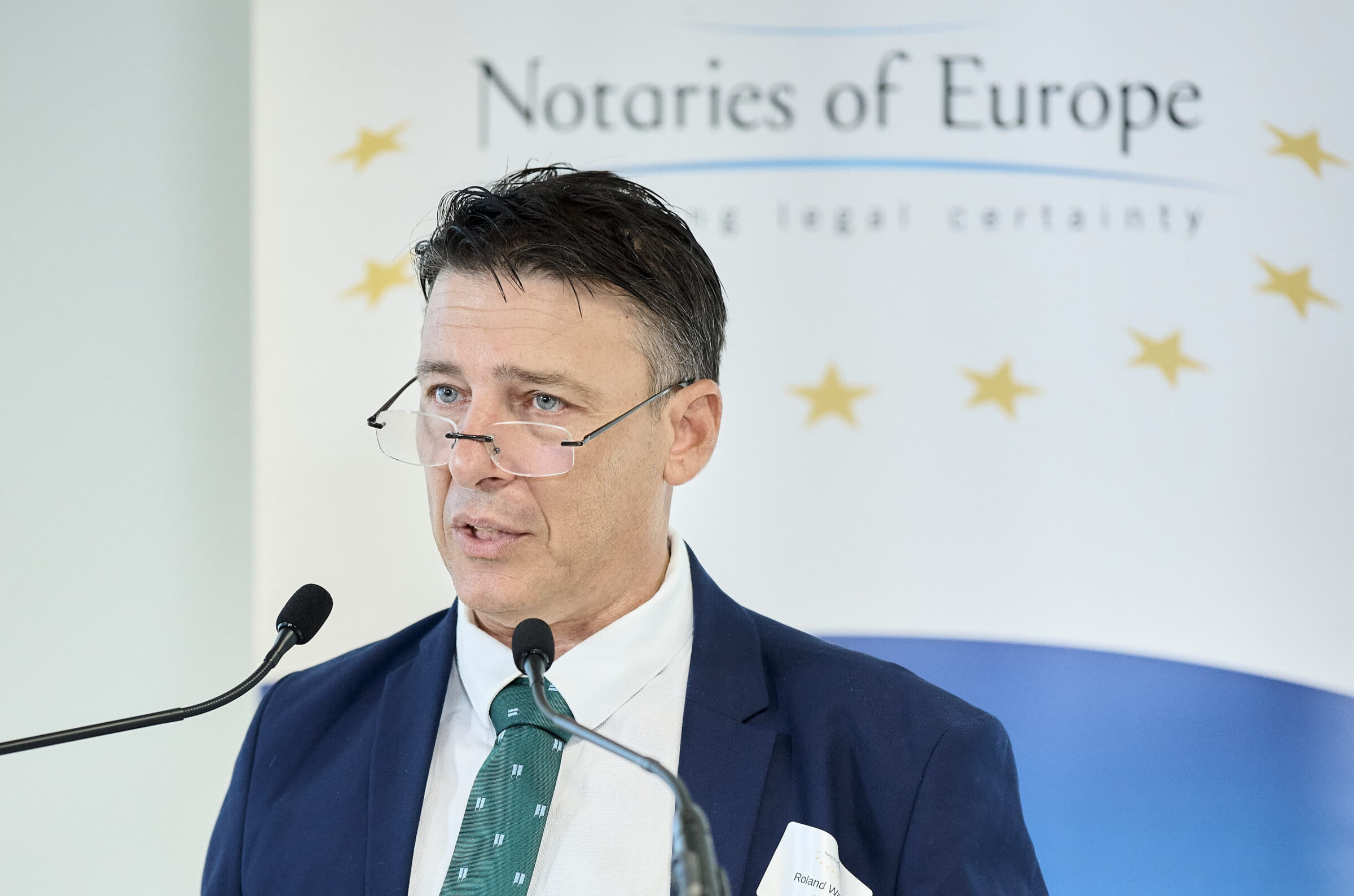 ESB stofnar nýja fyrirtækjaform án eftirlits opinberra aðila
